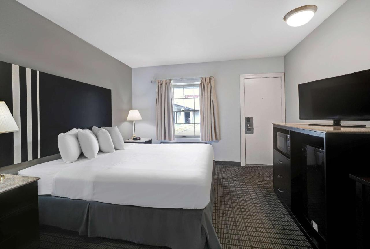 Hotel 6 Washington, Pa 2*